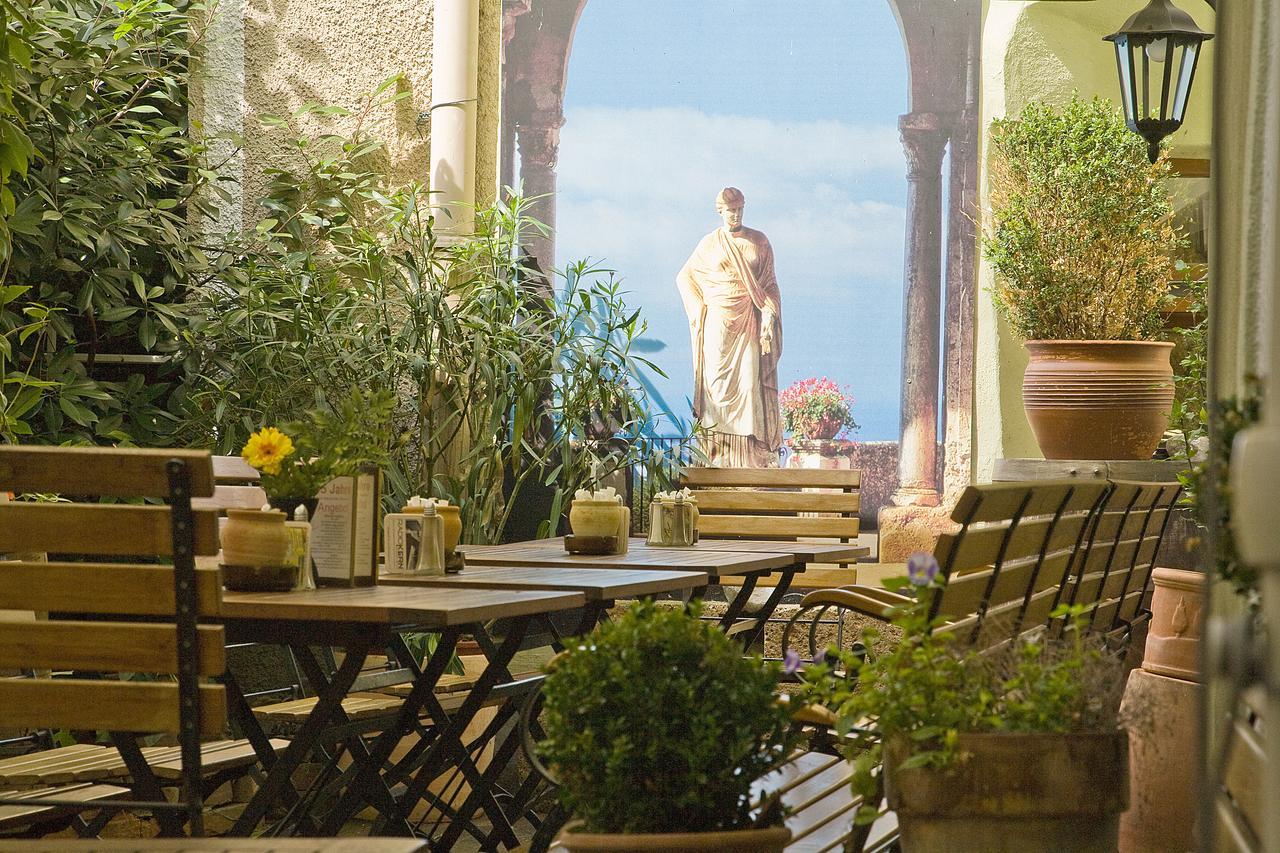 Restaurant Dicker Mann Hotel Zum Blauen Krebs Ratisbonne Extérieur photo